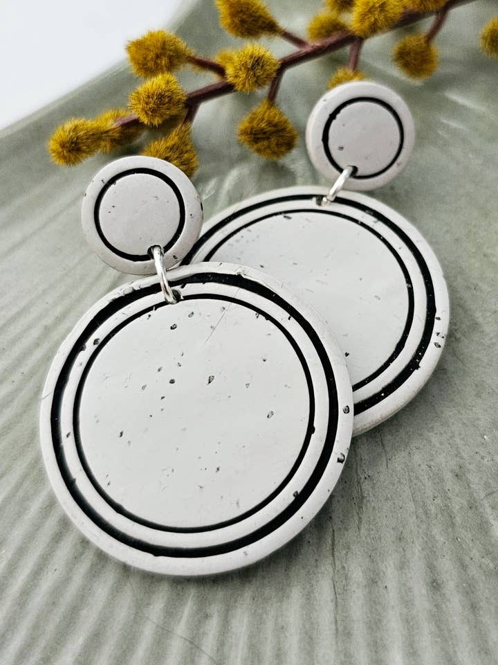 Ronde for wholesale by Irene and Xenia