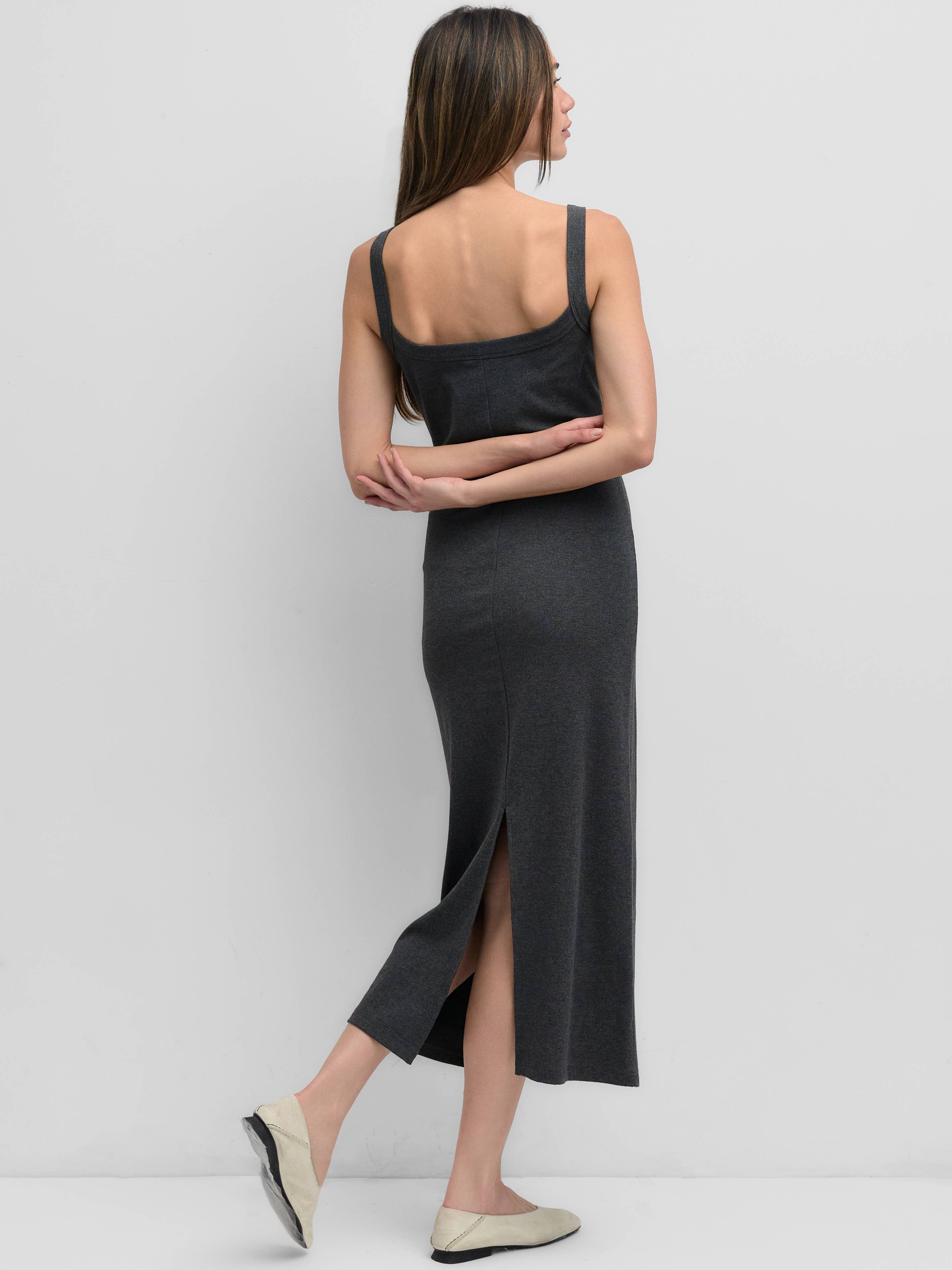 MOD REF - Vendita all'ingrosso Vestito - Donna - Abito The Marlow | Abito aderente a costine24