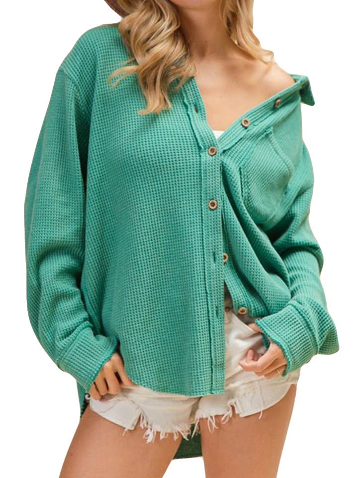 Camisa lavada com bolso com detalhe de borda cortada por atacado de Vanilla Monkey