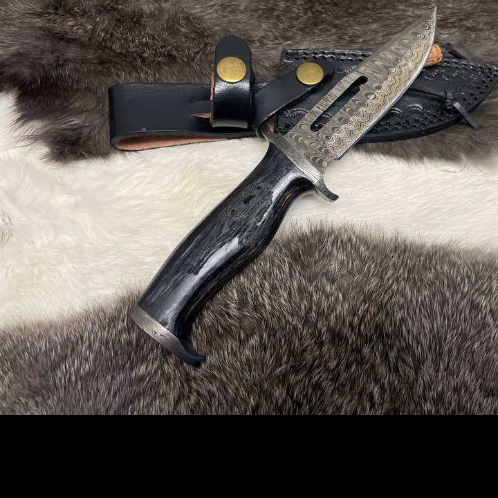 Titan International - Wholesale Pocket Knife/Holder - Lunar Guardian Damascus Knife TK-098 (Compact)4