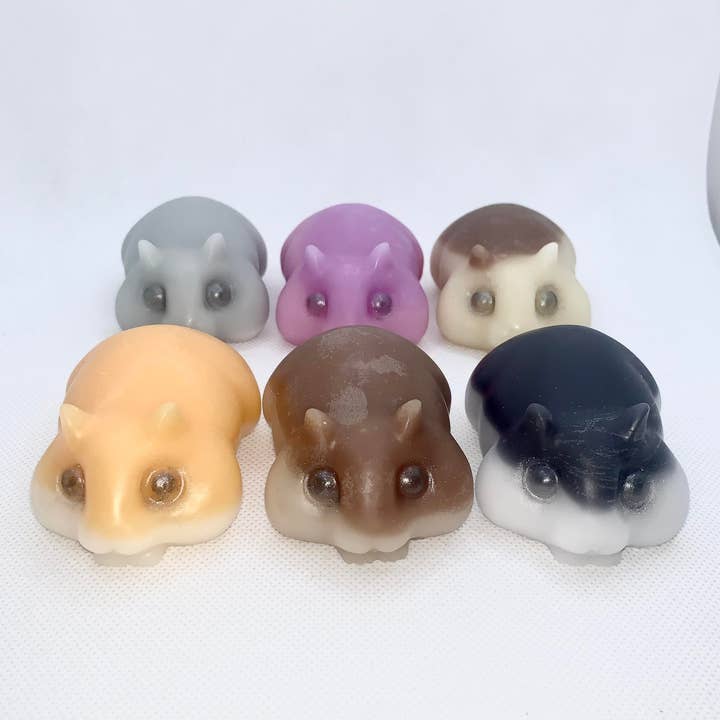 Hamster wax melt, shaped, vegan & cruelty free, scented for wholesale by Heathwax