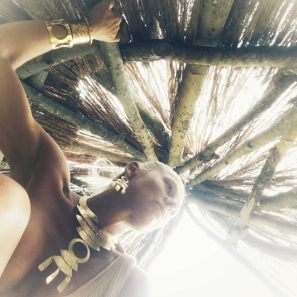 Bisjoux - Wholesale Dangle Earrings - One Tribe hammered brass leather tribal Earrings  statement4