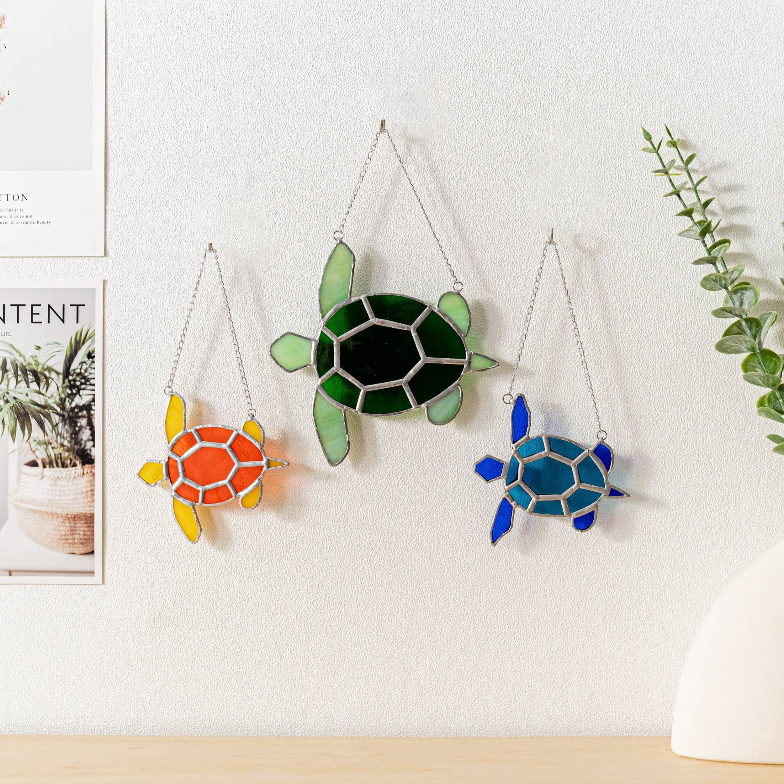 MondoBellissimo - Wholesale Suncatcher - Coastal Stained Glass Turtle Suncatcher F300