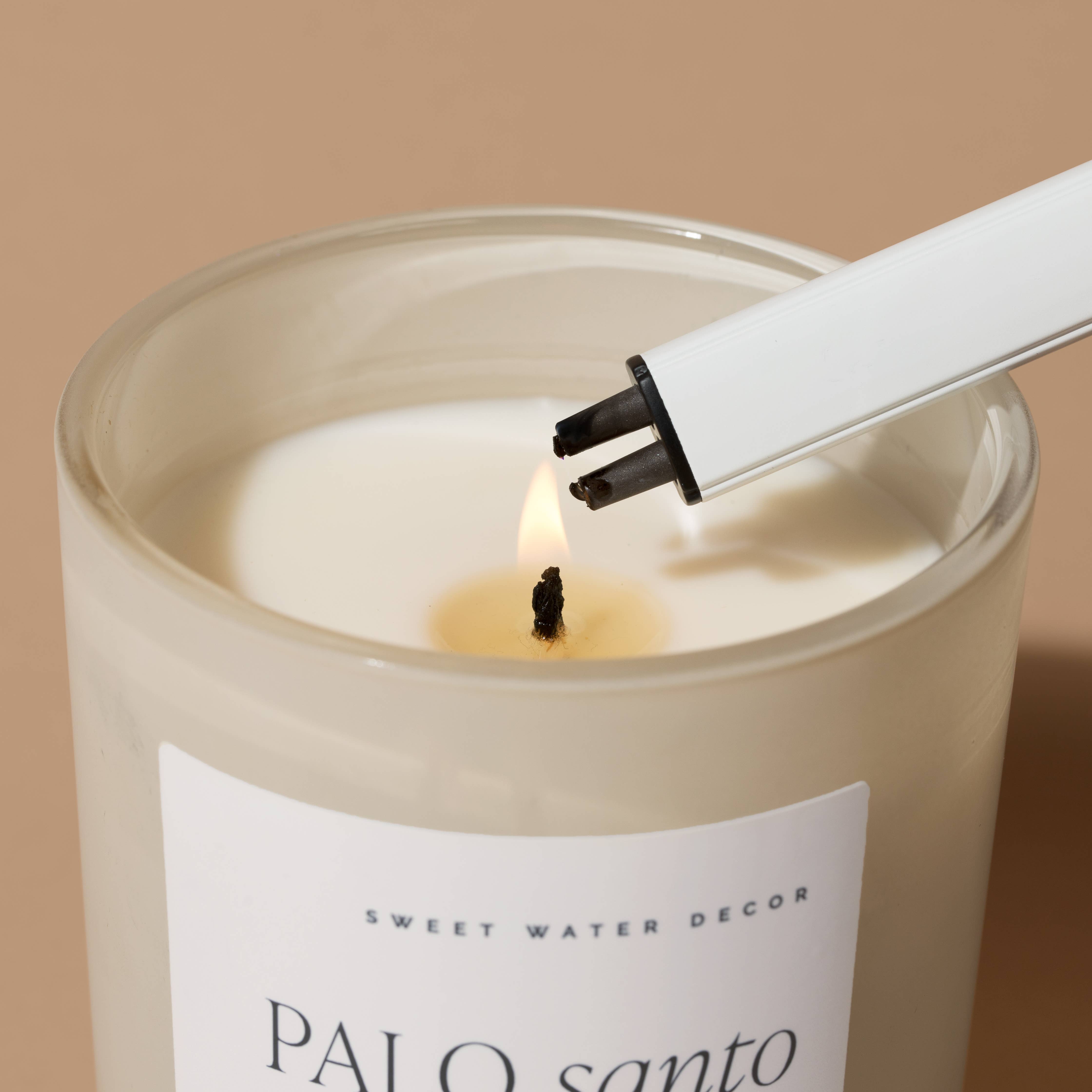 Sweet Water Decor - Wholesale Lighter - White Rechargeable Electric Lighter - Home Decor & Gifts1