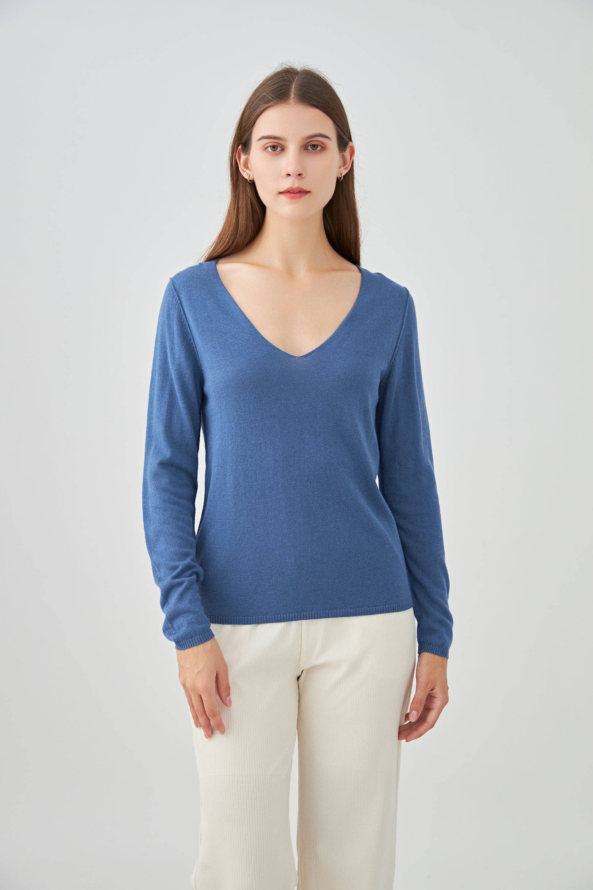 jw.atelier - Wholesale Knit Sweater - Women's - Cashmere silk V-neck sweater22