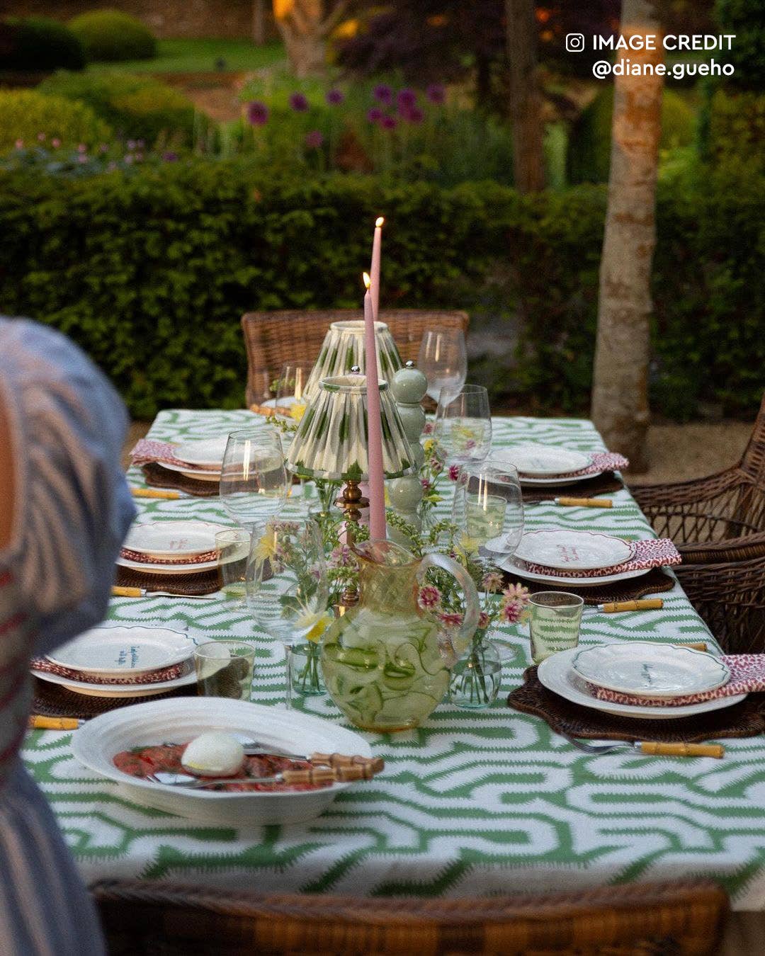 Bali Harvest – wholesale Bordstablett – Kammussla Rattan Placemat (Mörkbrun) - Vävd halmladdare2