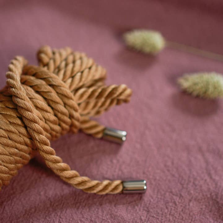 The Natural Love Company - Wholesale Seksspeeltje - Kanuka | Bondagetouw | Veelzijdig speeltouw van 5 meter2