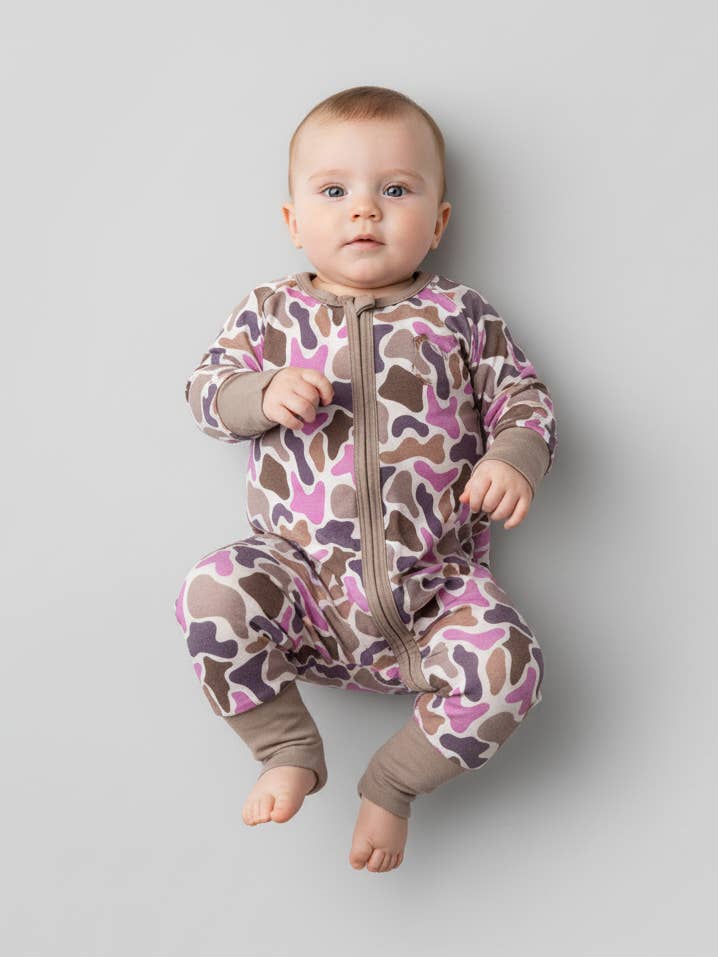 Meisjes Camo Zippie voor wholesale door Mommy & Wren