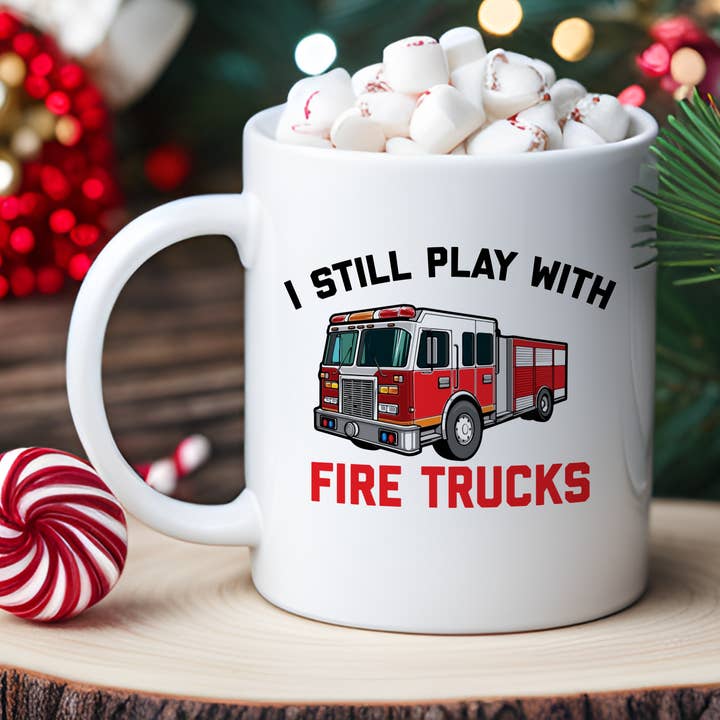Ik speel nog steeds met brandweerwagens - koffiemok voor brandweermannen voor wholesale door House Of Rodan