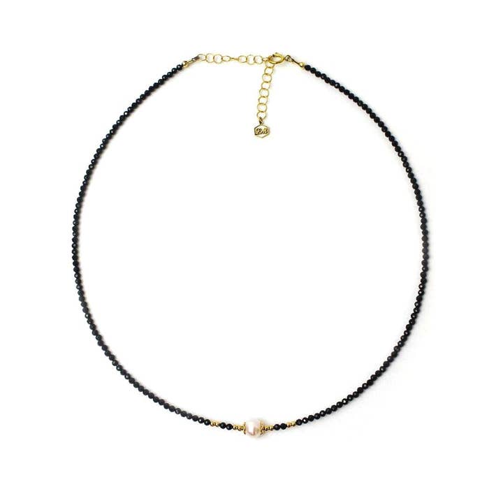 LA MENO – wholesale Choker/Krage – Pearl och Onyx Choker