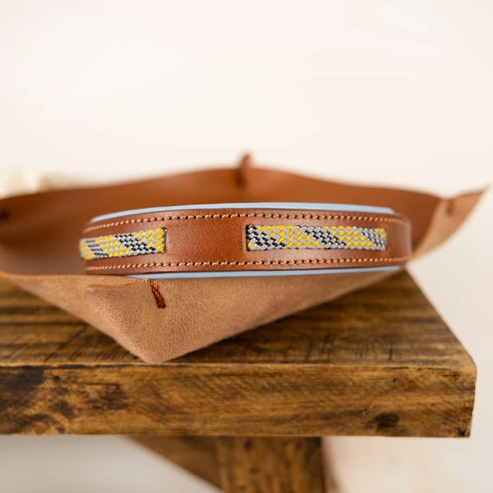 Dogs and Cats Oh My - Wholesale Pet Collar - Dog - Leather Buckle Collar with Paracord Insert4