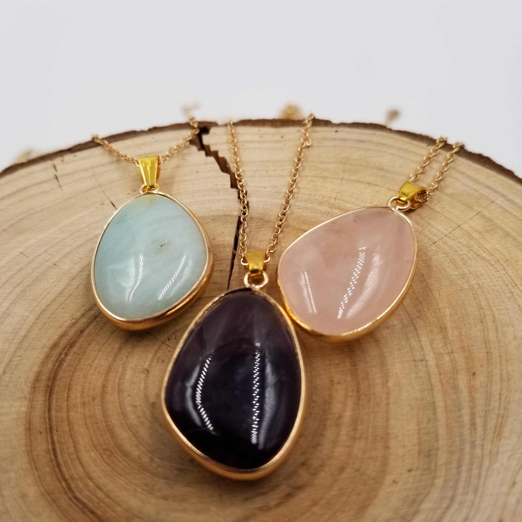 CHAKRA JEWELRY - Wholesale Pendant/Charm Necklace - Natural Crystal Oval Droplet Pendant Necklace3