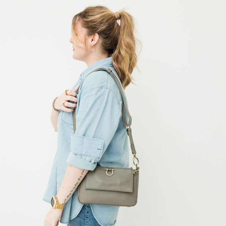 Sapahn - Wholesale Crossbody Bag - Women's - AE Crossbody Wristlet Wallet170