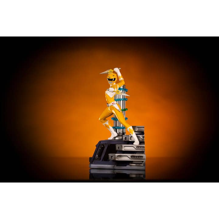 Entertainment Earth - Wholesale - Mighty Morphin Power Rangers Yellow Ranger 1:10 Scale Statue