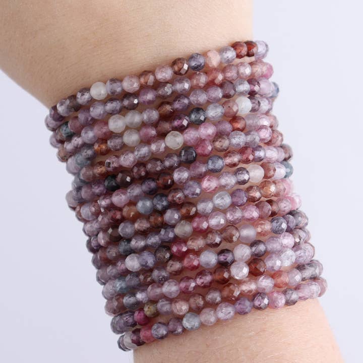 Mi Esperanza Minerals - Wholesale Beaded Bracelet - One Faceted Spinel Bracelet2