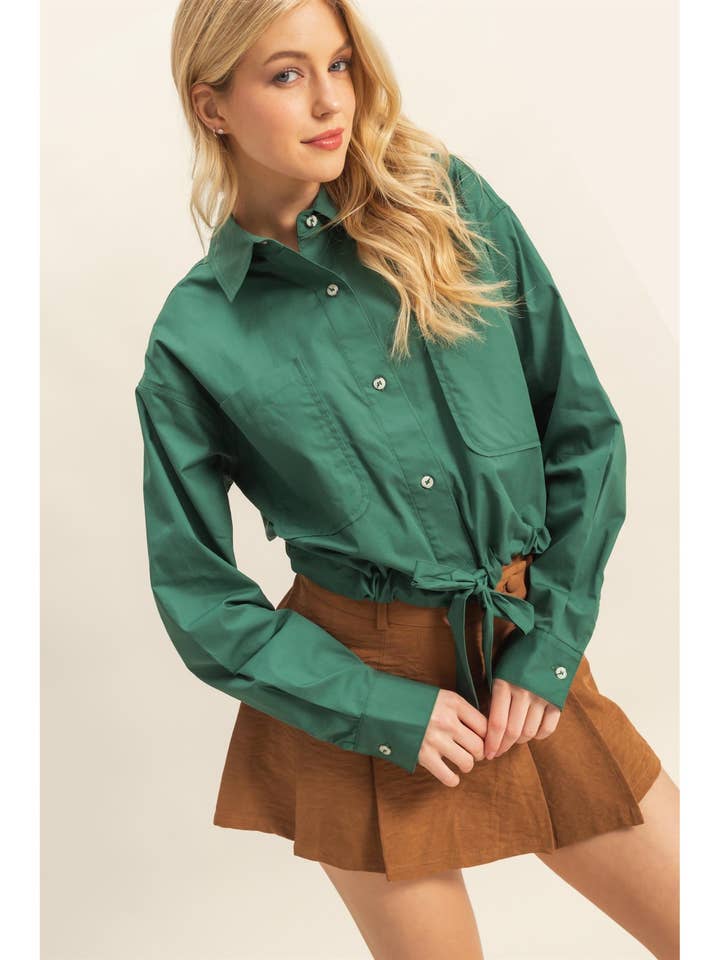 Blouse nouée sur le devant pour la vente par HYFVE