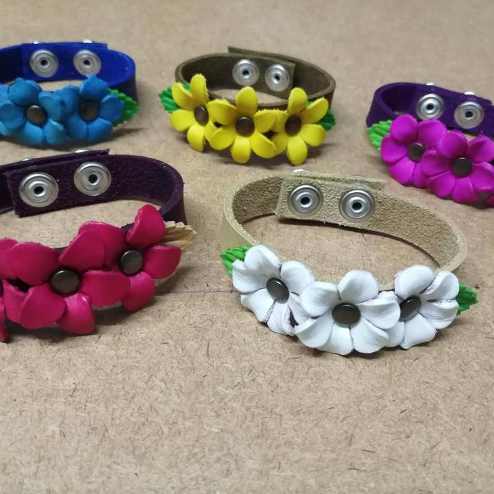 Sunflower Handmade leather inc - Wholesale Cuff Bracelet - as0001-3 12 pcs Bright leather flower bracelets Assorted3