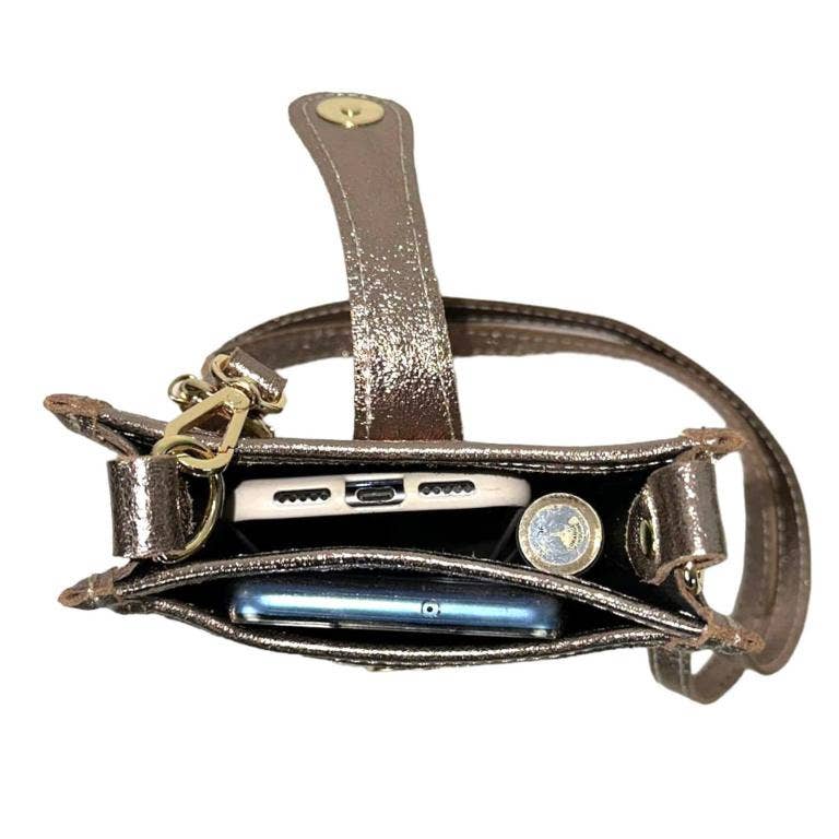 Chenson & Gorett - Vente Sac à bandoulière – femme - Sac à main métallique en cuir pour femme avec rabat bouton7