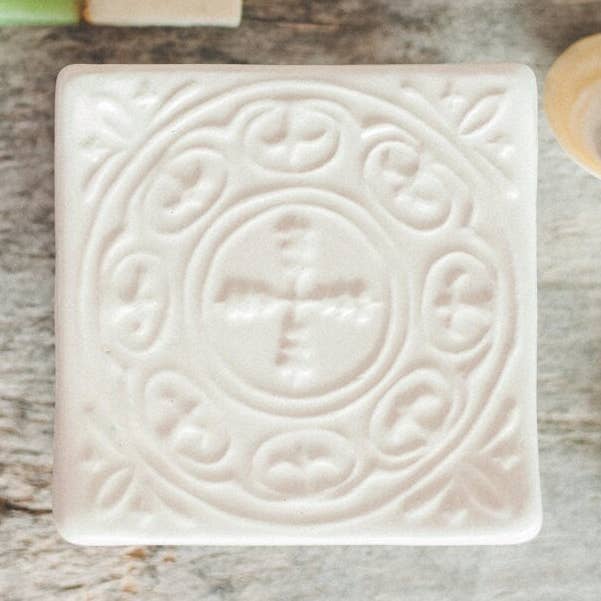 Weiße quadratische Seifenschale für den Großhandel von Danutė Murauskienė