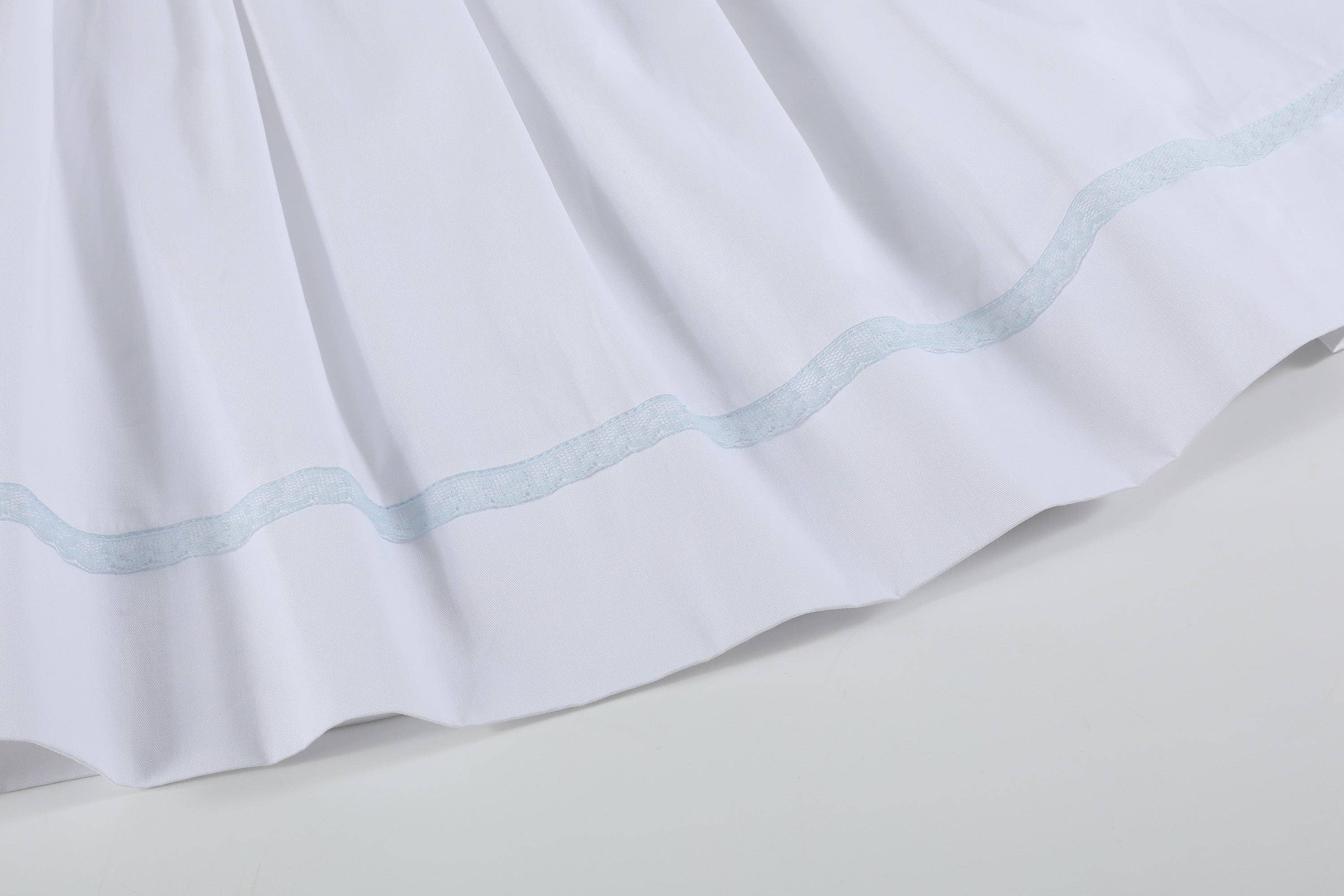 Lil Cactus – Engroshandel Kjole - Børn – Hvide og Blå Hellige Kors Rynket Biskop Kjole4