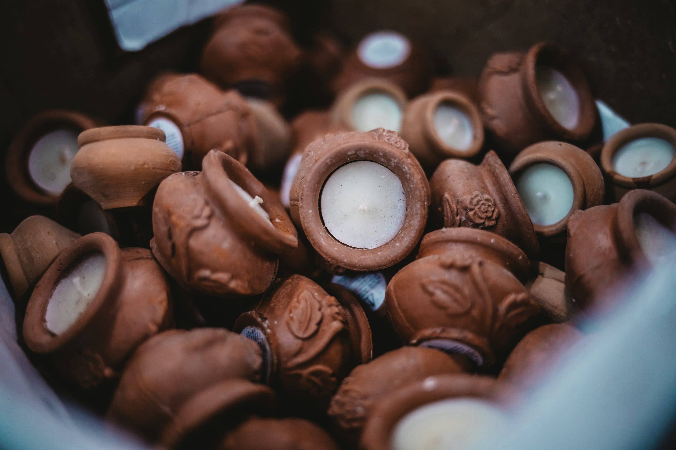 Dalit Goods Co - Wholesale Jar/filled candle - Handmade Terracotta candles - Megah Box of 64