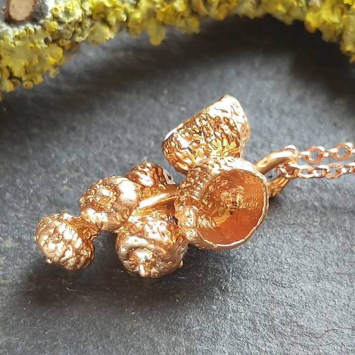 Rose-guld agern klynge vedhæng for engroshandel hos RED HILL