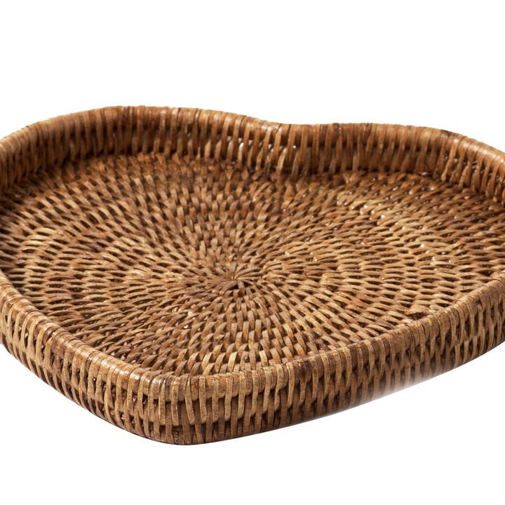 Pagan - Wholesale Decorative Tray - Small heart tray Kuro in natural honey woven rattan1