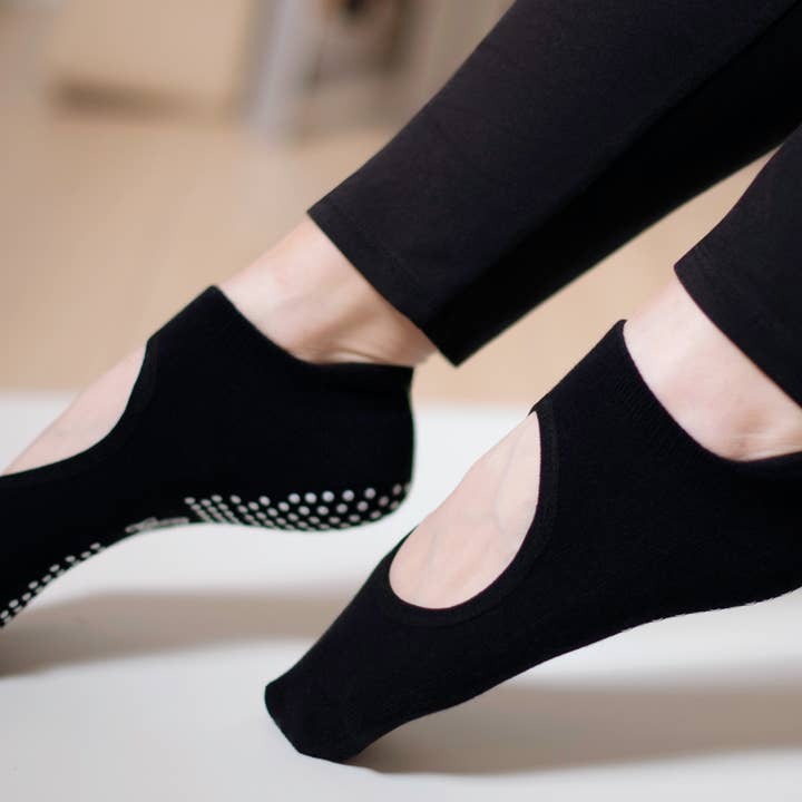 The Classic Black Flats for wholesale by Selformer