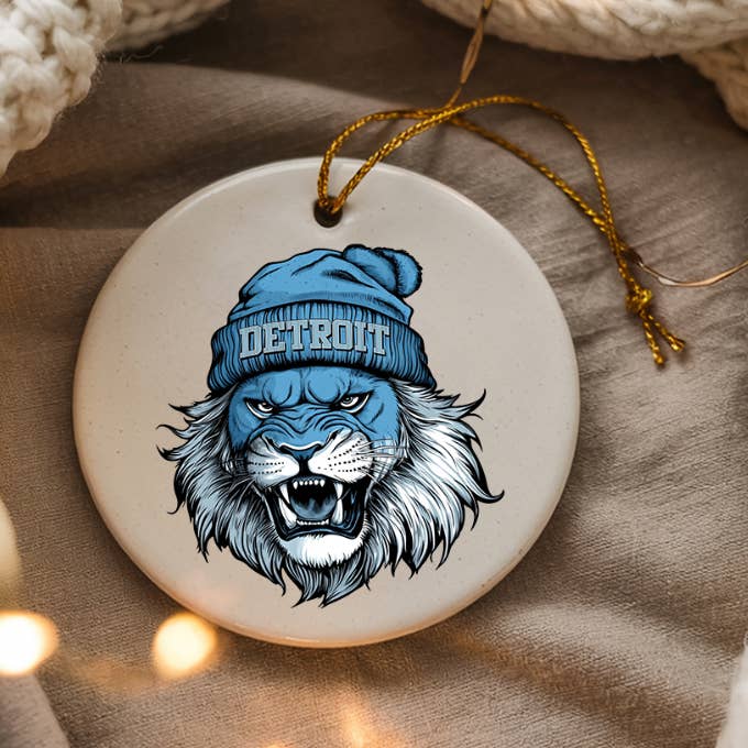 Gorro de Leão - Ornamento de Natal por atacado de Into The Desert