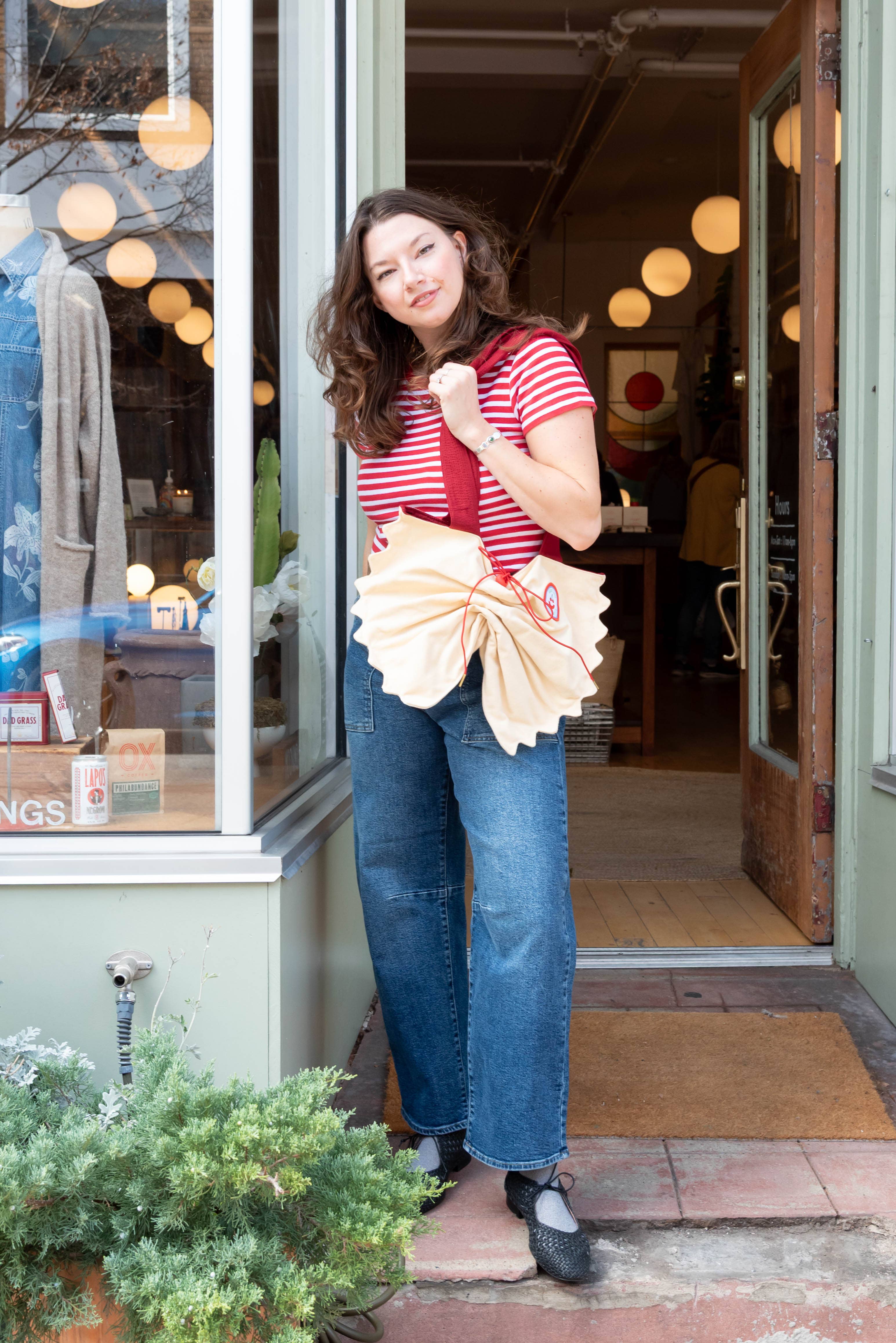 Modern Misfits - Wholesale Tote bag – Women's - Farfalle Drawstring Large Tote Bag