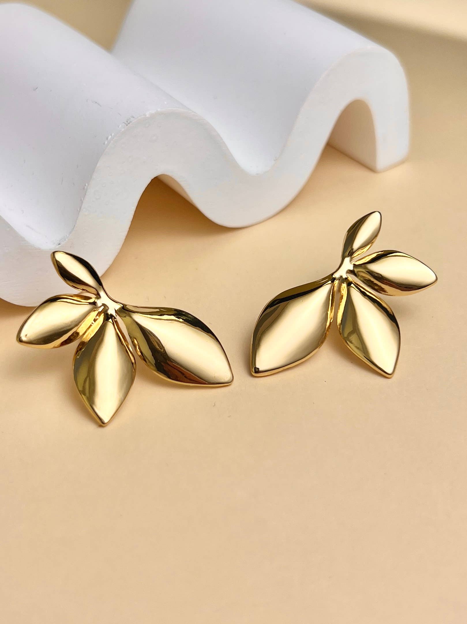 COSMOS - Wholesale Stud/Post Earrings - Leaf Earrings for Women in Gold Stainless Steel1
