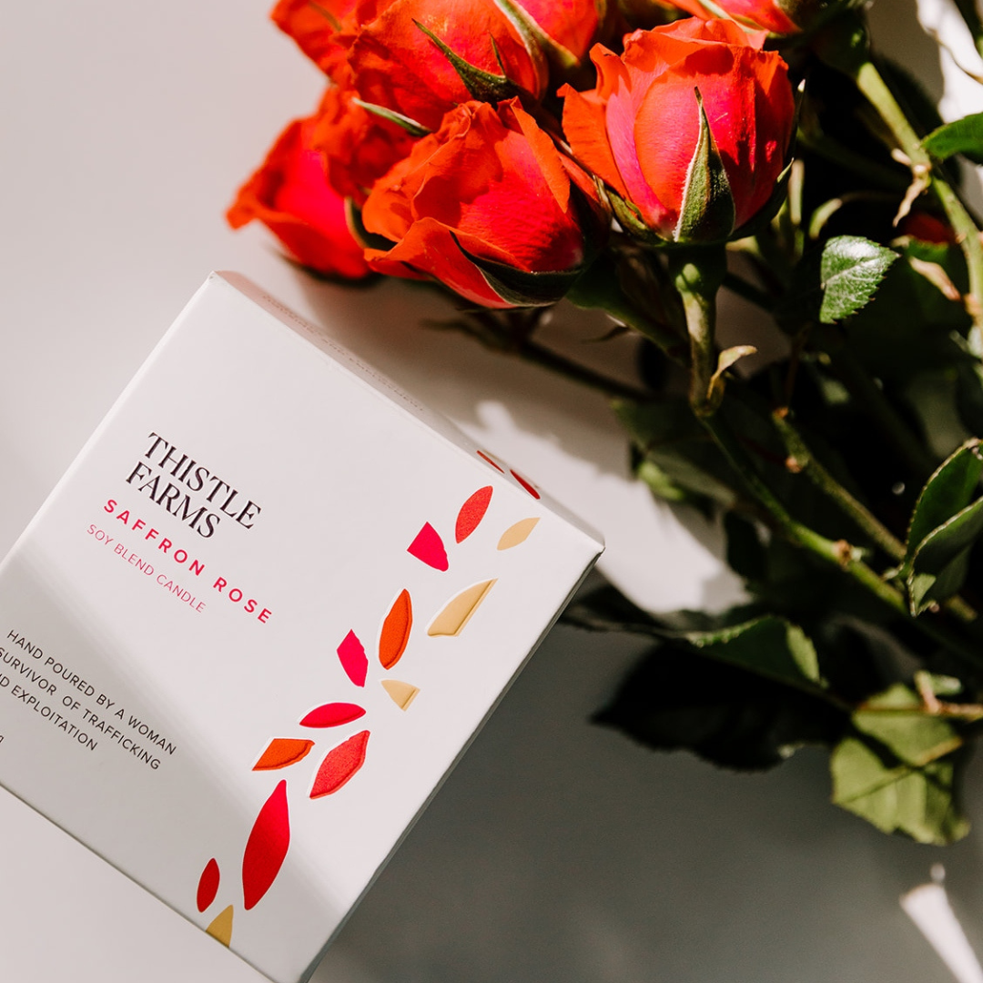 Thistle Farms - Vente Bougie en bocal - Collection Love Heals de bougies au soja et à la rose safranée2