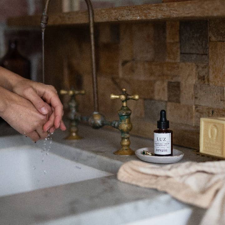 TERRAIN BRAZILIAN BOTANICALS - Vente Huile pour le visage - Huile Visage Éclaircissante LUZ avec Buriti et Orange Douce5