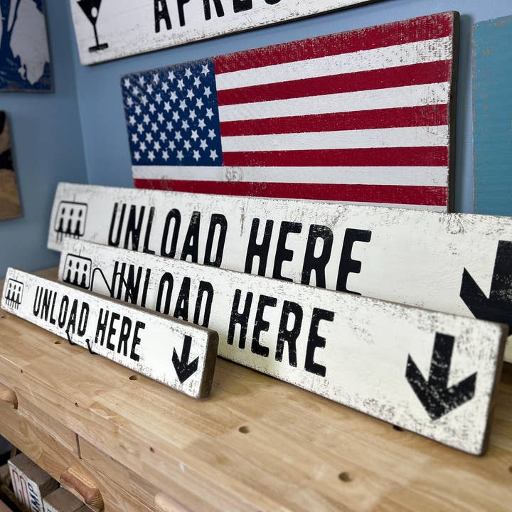 Winni Made - Wholesale Sign - Rustic Wooden Ski Lift Unload Here Sign1