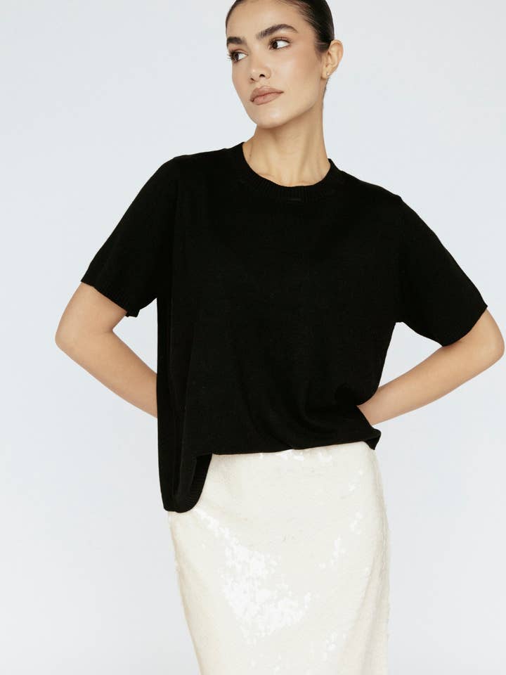 Cashmere Blend Tee Black for wholesale by Amanda Maria