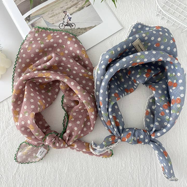 Funkyrel® Atzbranding Limited – Cachecol - Mulher por atacado – Scarvii - Lenço Vintage com Padrões de Bolinhas e Cerejas5