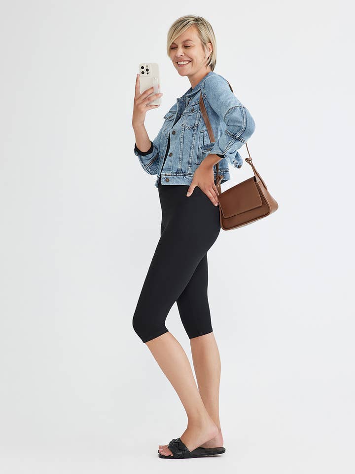 Legging Capri Sculptant Talia Crop - 360Sculpt™ Coton pour la vente par Yummie