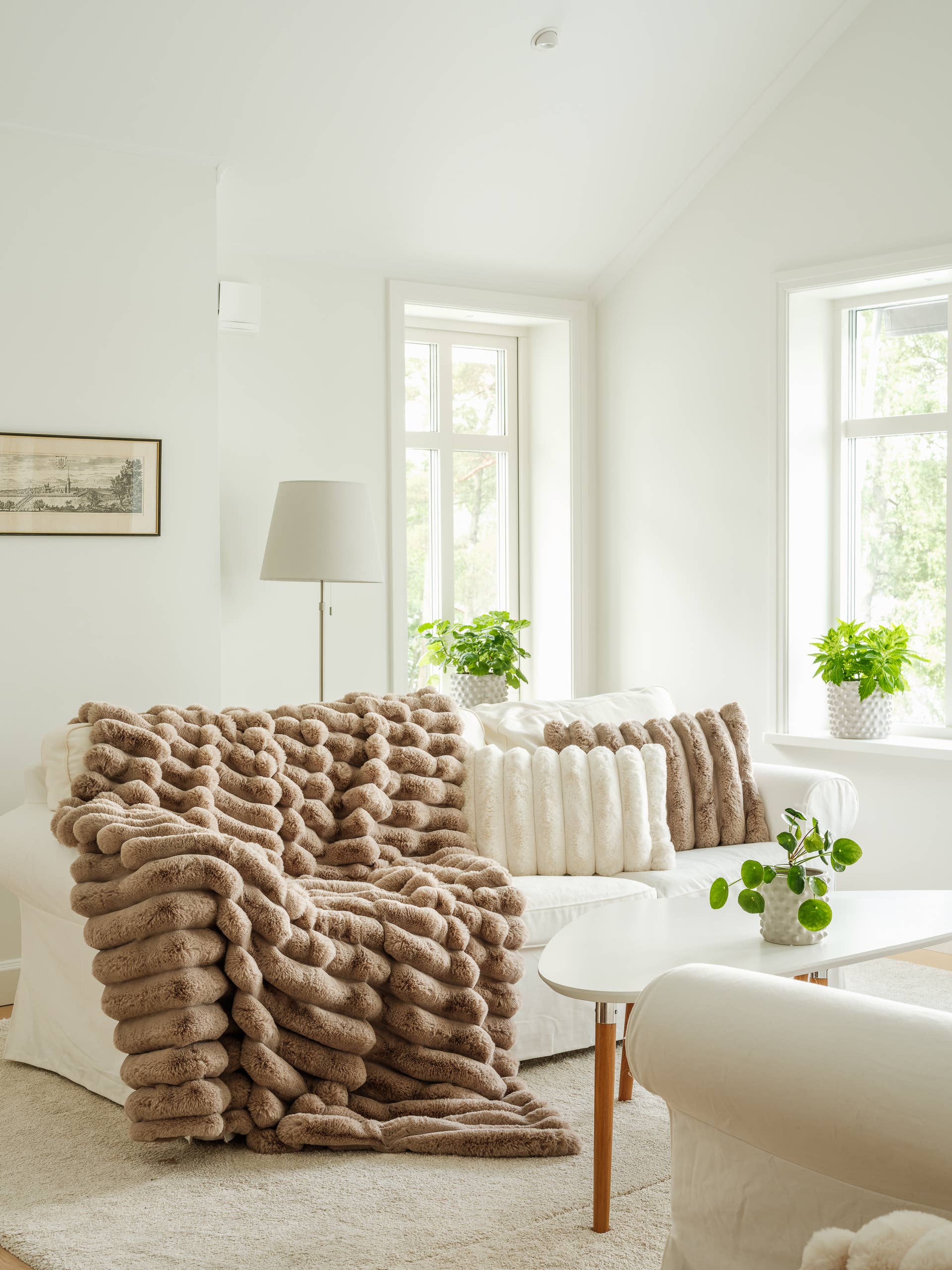 Skinnwille Home - Vendita all'ingrosso Plaid - Coperta Liny L_Taupe a righe larghe1