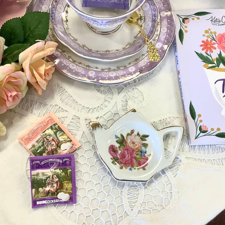 All Little Cute Things – Großhandel Teesieb/-Infuser – Teebeutel-Halter. English Garden Flower Teekanne. Party-Gefallen3