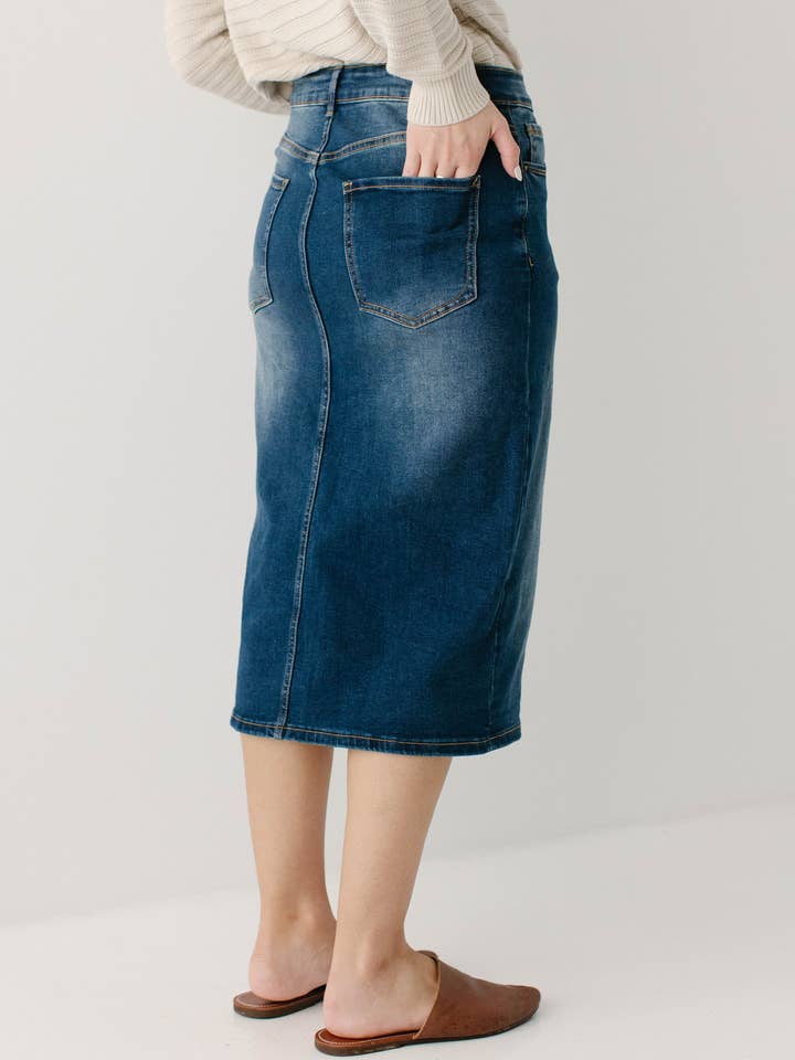 The Main Street Exchange - Wholesale Skirt - Women's - 'Wren' Classic Denim Skirt6