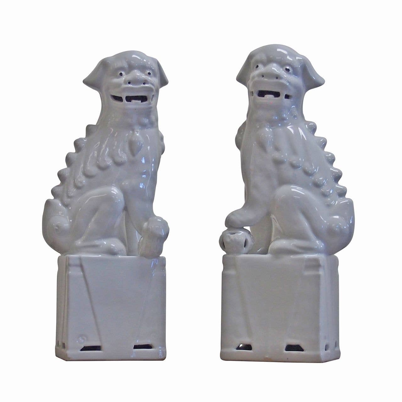 Legend Accents - Wholesale Decorative Figurine - Sitting Foo Dog Pair White - M
