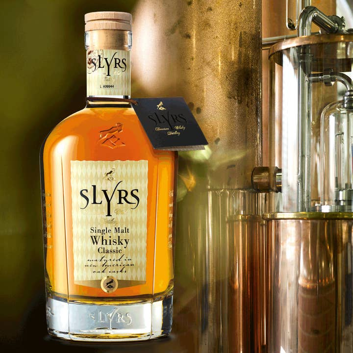 SLYRS Bavarian Whisky Distillery - Wholesale Whiskey - SLYRS Single Malt Whisky Classic 43% vol.3