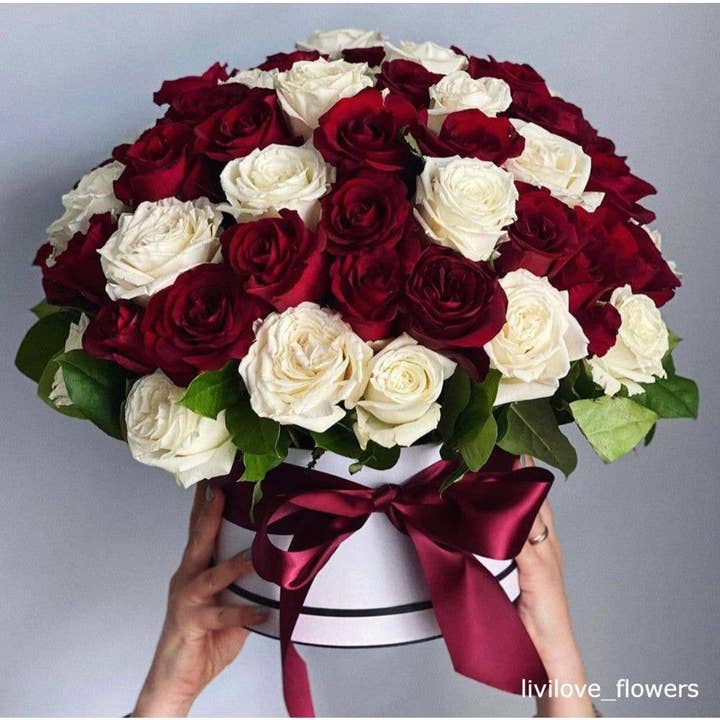 UNIKPACKAGING - Vente Coffrets cadeaux - Boîtes Cadeaux Rondes à Motifs Floraux avec Couvercles – Ensemble de 3 pièces4