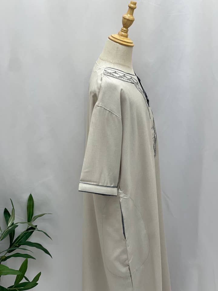 Palestinian Elegance - Wholesale Dress - Kids - Kids' High-Quality Thobe - Multiple Sizes and Colors16