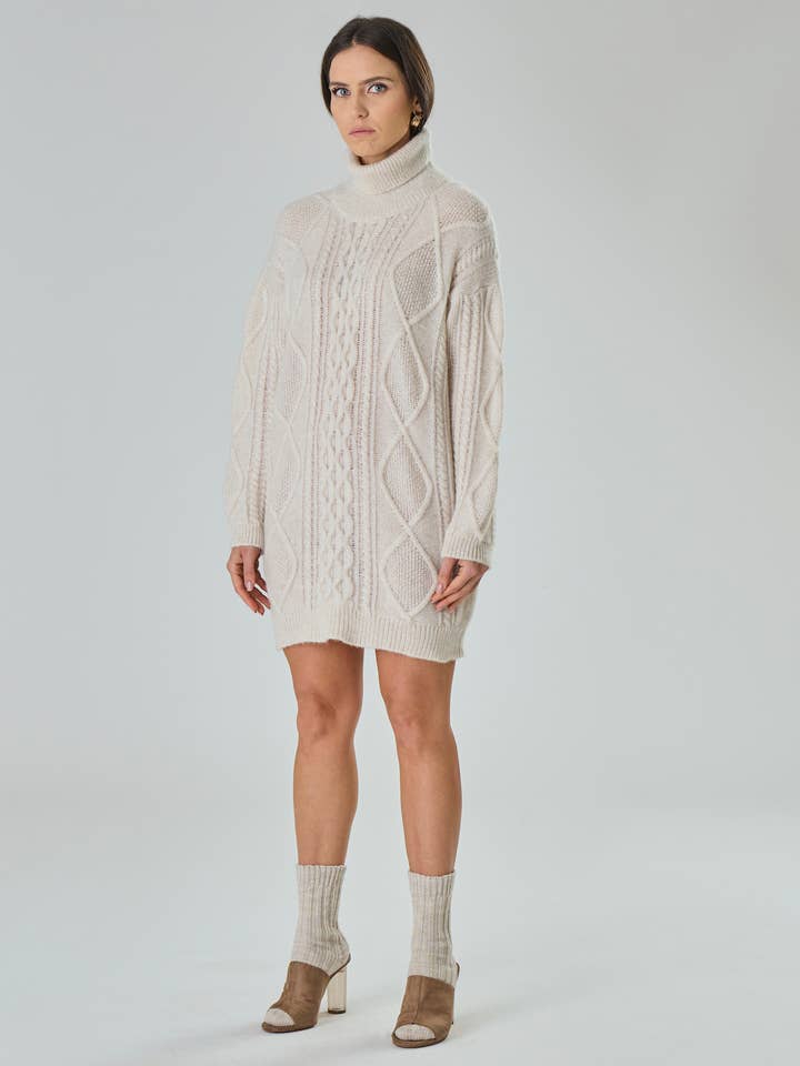 TENNÉ - Wholesale Dress - Women's - Dress with braids in Merino wool - Catia