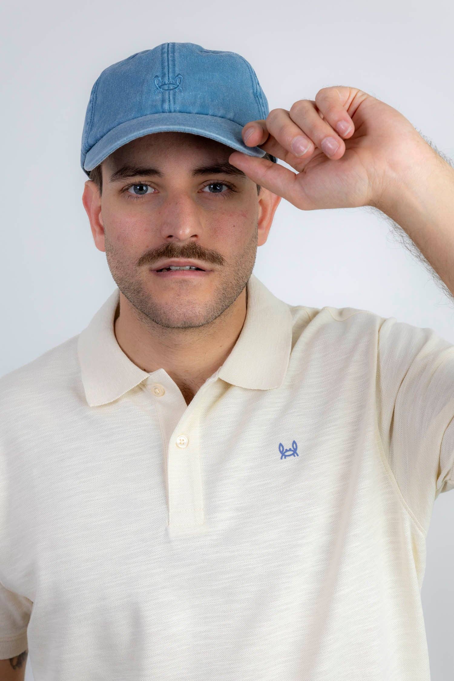 Custi Mikelo: Men's Clothing & Christmas Gifts – Großhandel Poloshirt – Herren – Piqué-Struktur-Poloshirt Creme | Adrián1