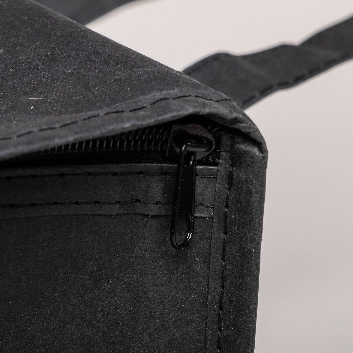 Eulenschnitt - Wholesale Cooler/Cooler Bag - Cooler bag black heart (PU = 5 pcs.)7