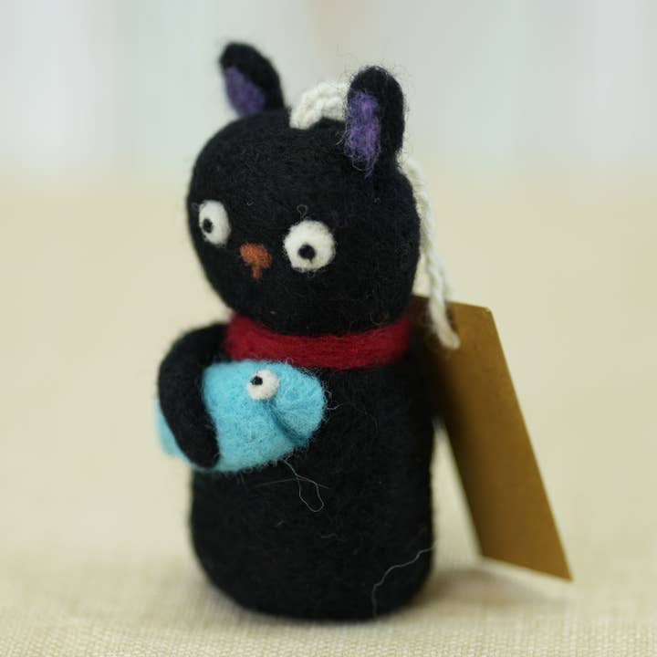 Woolbuddy - Wholesale Ornament - Black Cat with Fish Wool Felt Ornament –Giftable Décor1