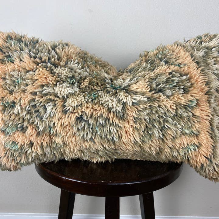 Eclectic Collective – wholesale Prydnadskuddfodral – Marockansk kuddfodral av mattmaterial4