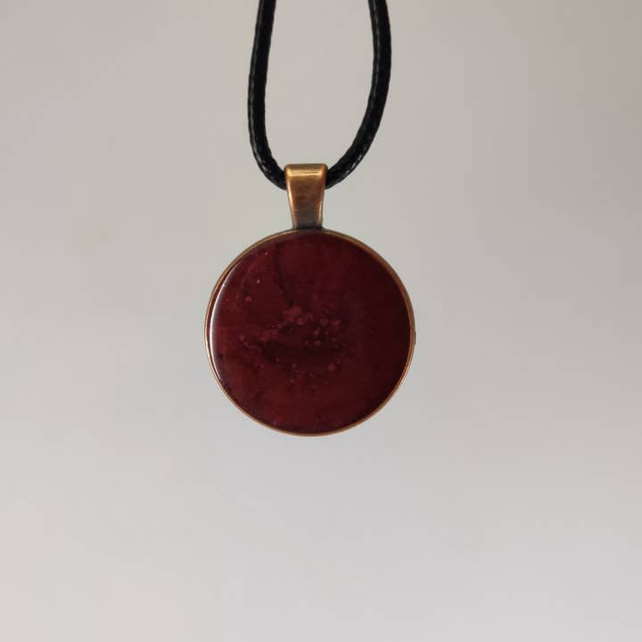 Volcano medal pendant C0043 for wholesale by Resinartesania